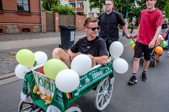 k_20220629handwagenumzug_101.jpg
